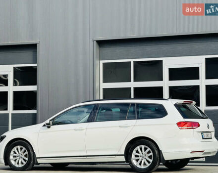 Белый Фольксваген Пассат, объемом двигателя 2 л и пробегом 291 тыс. км за 13500 $, фото 3 на Automoto.ua