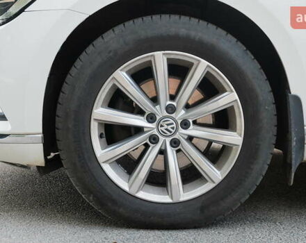 Белый Фольксваген Пассат, объемом двигателя 2 л и пробегом 280 тыс. км за 16400 $, фото 38 на Automoto.ua