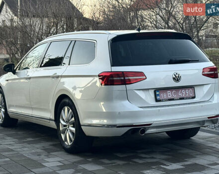 Білий Фольксваген Пассат, об'ємом двигуна 2 л та пробігом 215 тис. км за 16999 $, фото 19 на Automoto.ua