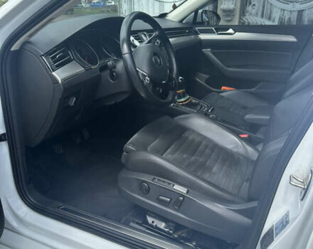 Белый Фольксваген Пассат, объемом двигателя 1.97 л и пробегом 262 тыс. км за 15100 $, фото 3 на Automoto.ua