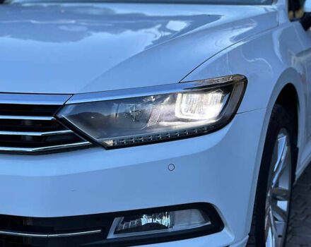 Белый Фольксваген Пассат, объемом двигателя 1.97 л и пробегом 184 тыс. км за 16500 $, фото 3 на Automoto.ua