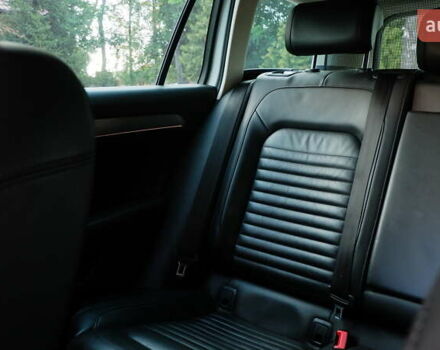 Белый Фольксваген Пассат, объемом двигателя 2 л и пробегом 280 тыс. км за 16400 $, фото 28 на Automoto.ua