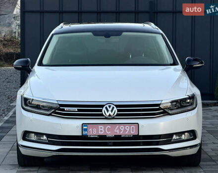 Білий Фольксваген Пассат, об'ємом двигуна 2 л та пробігом 215 тис. км за 16999 $, фото 15 на Automoto.ua