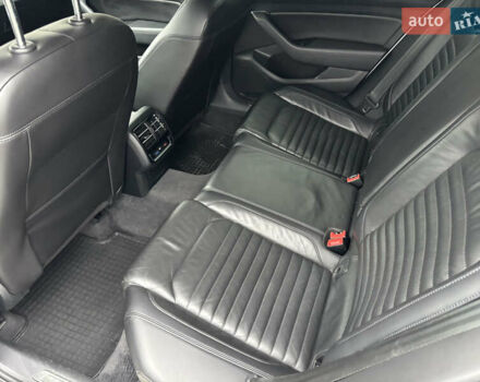 Белый Фольксваген Пассат, объемом двигателя 1.97 л и пробегом 246 тыс. км за 14999 $, фото 15 на Automoto.ua