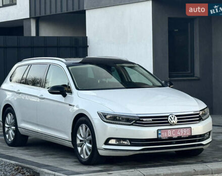 Білий Фольксваген Пассат, об'ємом двигуна 2 л та пробігом 215 тис. км за 16999 $, фото 12 на Automoto.ua