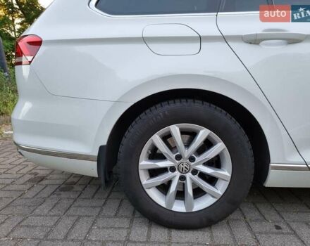 Белый Фольксваген Пассат, объемом двигателя 1.6 л и пробегом 267 тыс. км за 12750 $, фото 18 на Automoto.ua