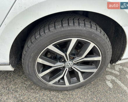 Белый Фольксваген Пассат, объемом двигателя 1.97 л и пробегом 246 тыс. км за 14999 $, фото 9 на Automoto.ua