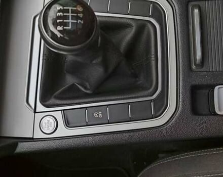 Белый Фольксваген Пассат, объемом двигателя 2 л и пробегом 270 тыс. км за 15000 $, фото 17 на Automoto.ua