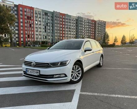 Белый Фольксваген Пассат, объемом двигателя 1.97 л и пробегом 292 тыс. км за 14000 $, фото 2 на Automoto.ua