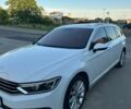 Белый Фольксваген Пассат, объемом двигателя 1.6 л и пробегом 307 тыс. км за 10500 $, фото 1 на Automoto.ua