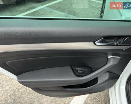 Белый Фольксваген Пассат, объемом двигателя 1.97 л и пробегом 246 тыс. км за 14999 $, фото 14 на Automoto.ua