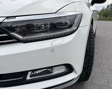 Белый Фольксваген Пассат, объемом двигателя 1.97 л и пробегом 243 тыс. км за 15550 $, фото 2 на Automoto.ua