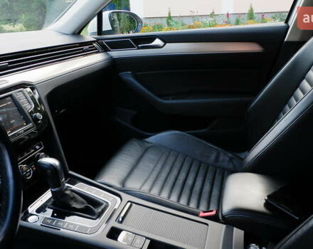 Белый Фольксваген Пассат, объемом двигателя 2 л и пробегом 280 тыс. км за 16400 $, фото 63 на Automoto.ua