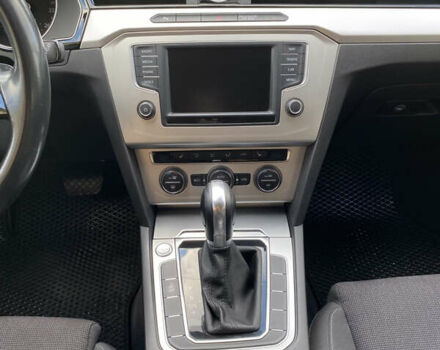 Белый Фольксваген Пассат, объемом двигателя 1.97 л и пробегом 258 тыс. км за 14900 $, фото 6 на Automoto.ua