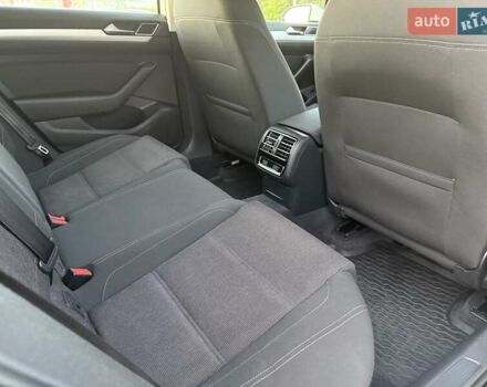 Белый Фольксваген Пассат, объемом двигателя 1.97 л и пробегом 292 тыс. км за 14000 $, фото 14 на Automoto.ua