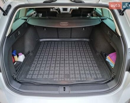 Белый Фольксваген Пассат, объемом двигателя 1.6 л и пробегом 267 тыс. км за 12750 $, фото 41 на Automoto.ua