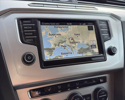 Белый Фольксваген Пассат, объемом двигателя 1.97 л и пробегом 238 тыс. км за 14250 $, фото 21 на Automoto.ua