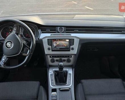 Белый Фольксваген Пассат, объемом двигателя 1.97 л и пробегом 292 тыс. км за 14000 $, фото 7 на Automoto.ua