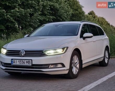 Белый Фольксваген Пассат, объемом двигателя 1.6 л и пробегом 267 тыс. км за 12750 $, фото 51 на Automoto.ua