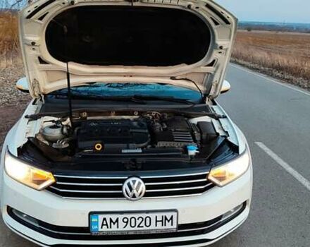 Белый Фольксваген Пассат, объемом двигателя 2 л и пробегом 270 тыс. км за 15000 $, фото 33 на Automoto.ua