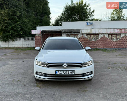 Білий Фольксваген Пассат, об'ємом двигуна 2 л та пробігом 330 тис. км за 11500 $, фото 1 на Automoto.ua