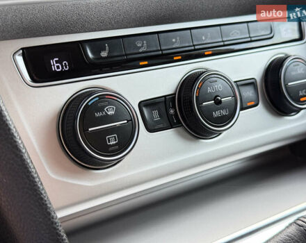 Белый Фольксваген Пассат, объемом двигателя 1.97 л и пробегом 238 тыс. км за 14250 $, фото 19 на Automoto.ua