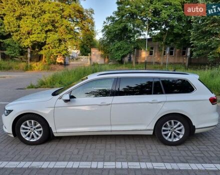 Белый Фольксваген Пассат, объемом двигателя 1.6 л и пробегом 267 тыс. км за 12750 $, фото 14 на Automoto.ua