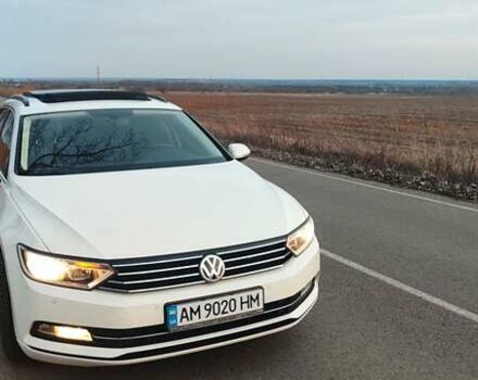 Белый Фольксваген Пассат, объемом двигателя 2 л и пробегом 270 тыс. км за 15000 $, фото 1 на Automoto.ua