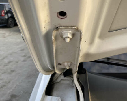 Белый Фольксваген Пассат, объемом двигателя 2 л и пробегом 245 тыс. км за 15900 $, фото 14 на Automoto.ua