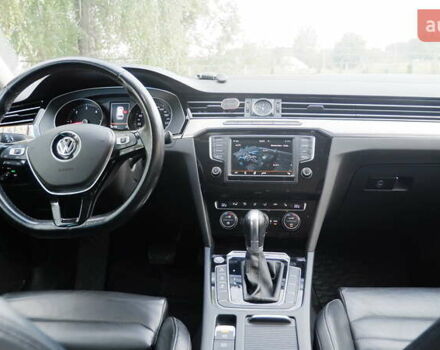 Белый Фольксваген Пассат, объемом двигателя 2 л и пробегом 280 тыс. км за 16400 $, фото 32 на Automoto.ua