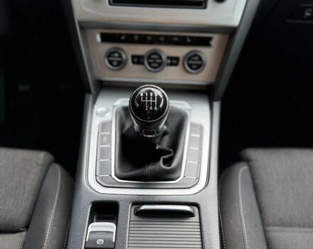 Белый Фольксваген Пассат, объемом двигателя 1.97 л и пробегом 238 тыс. км за 14250 $, фото 29 на Automoto.ua