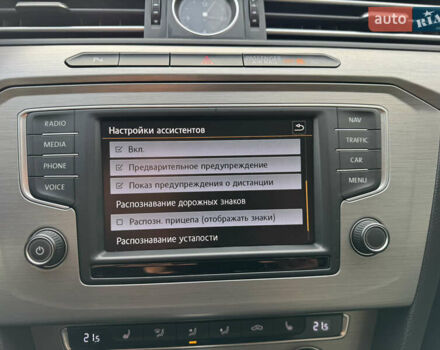 Белый Фольксваген Пассат, объемом двигателя 2 л и пробегом 291 тыс. км за 13500 $, фото 27 на Automoto.ua