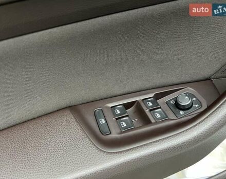 Белый Фольксваген Пассат, объемом двигателя 1.6 л и пробегом 221 тыс. км за 15500 $, фото 16 на Automoto.ua