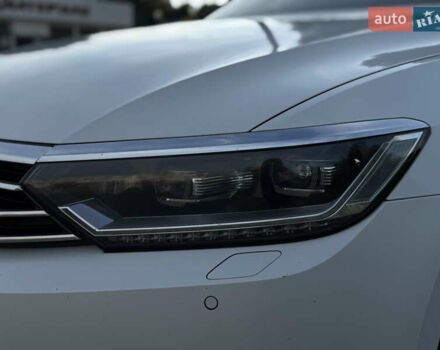 Білий Фольксваген Пассат, об'ємом двигуна 2 л та пробігом 330 тис. км за 11500 $, фото 15 на Automoto.ua