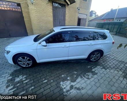 Белый Фольксваген Пассат, объемом двигателя 1.6 л и пробегом 375 тыс. км за 13200 $, фото 1 на Automoto.ua