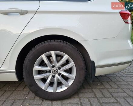 Белый Фольксваген Пассат, объемом двигателя 1.6 л и пробегом 267 тыс. км за 12750 $, фото 16 на Automoto.ua