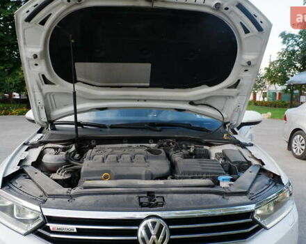 Белый Фольксваген Пассат, объемом двигателя 2 л и пробегом 280 тыс. км за 16400 $, фото 70 на Automoto.ua