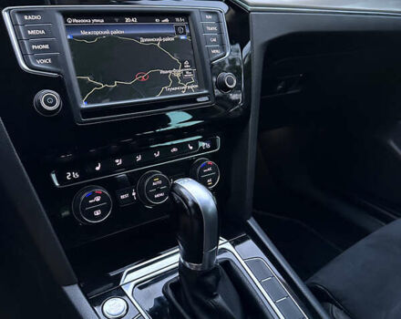 Белый Фольксваген Пассат, объемом двигателя 1.97 л и пробегом 243 тыс. км за 15550 $, фото 11 на Automoto.ua