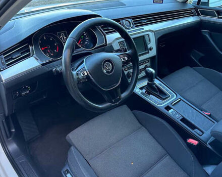 Белый Фольксваген Пассат, объемом двигателя 1.97 л и пробегом 184 тыс. км за 16500 $, фото 37 на Automoto.ua