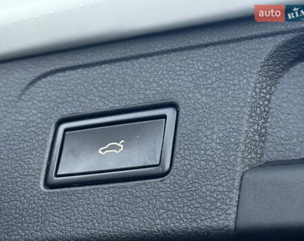 Білий Фольксваген Пассат, об'ємом двигуна 2 л та пробігом 215 тис. км за 16999 $, фото 55 на Automoto.ua