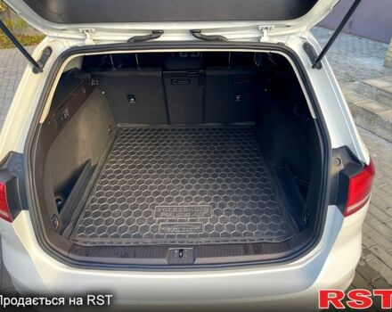 Белый Фольксваген Пассат, объемом двигателя 1.6 л и пробегом 375 тыс. км за 13200 $, фото 5 на Automoto.ua