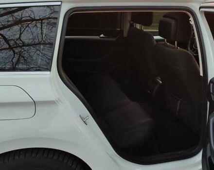 Белый Фольксваген Пассат, объемом двигателя 2 л и пробегом 270 тыс. км за 15000 $, фото 34 на Automoto.ua