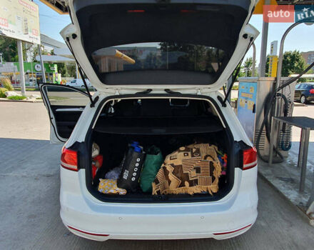 Белый Фольксваген Пассат, объемом двигателя 1.97 л и пробегом 215 тыс. км за 15100 $, фото 5 на Automoto.ua