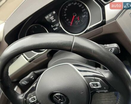 Белый Фольксваген Пассат, объемом двигателя 1.6 л и пробегом 221 тыс. км за 15500 $, фото 13 на Automoto.ua