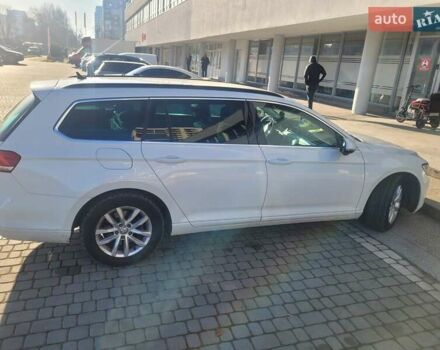 Белый Фольксваген Пассат, объемом двигателя 2 л и пробегом 270 тыс. км за 13500 $, фото 33 на Automoto.ua