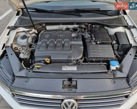 Белый Фольксваген Пассат, объемом двигателя 1.6 л и пробегом 267 тыс. км за 12750 $, фото 43 на Automoto.ua