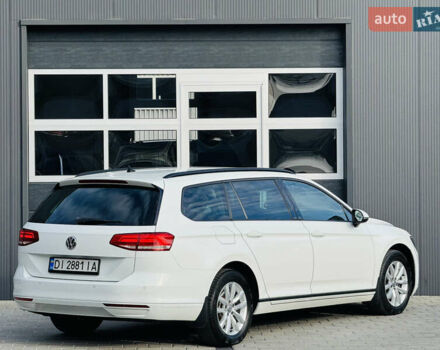 Белый Фольксваген Пассат, объемом двигателя 2 л и пробегом 291 тыс. км за 13500 $, фото 9 на Automoto.ua