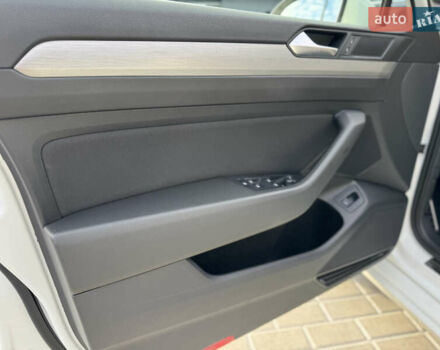 Белый Фольксваген Пассат, объемом двигателя 2 л и пробегом 291 тыс. км за 13500 $, фото 40 на Automoto.ua