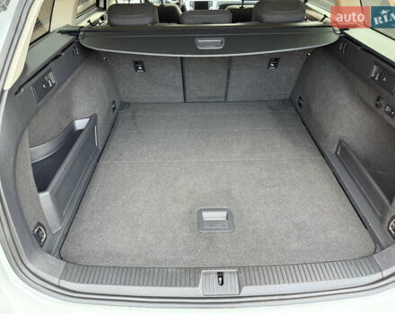 Белый Фольксваген Пассат, объемом двигателя 1.97 л и пробегом 238 тыс. км за 14250 $, фото 34 на Automoto.ua