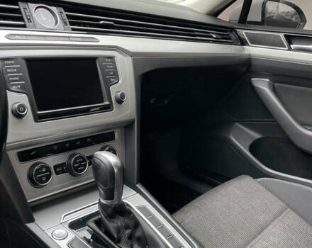 Белый Фольксваген Пассат, объемом двигателя 1.97 л и пробегом 295 тыс. км за 13400 $, фото 22 на Automoto.ua